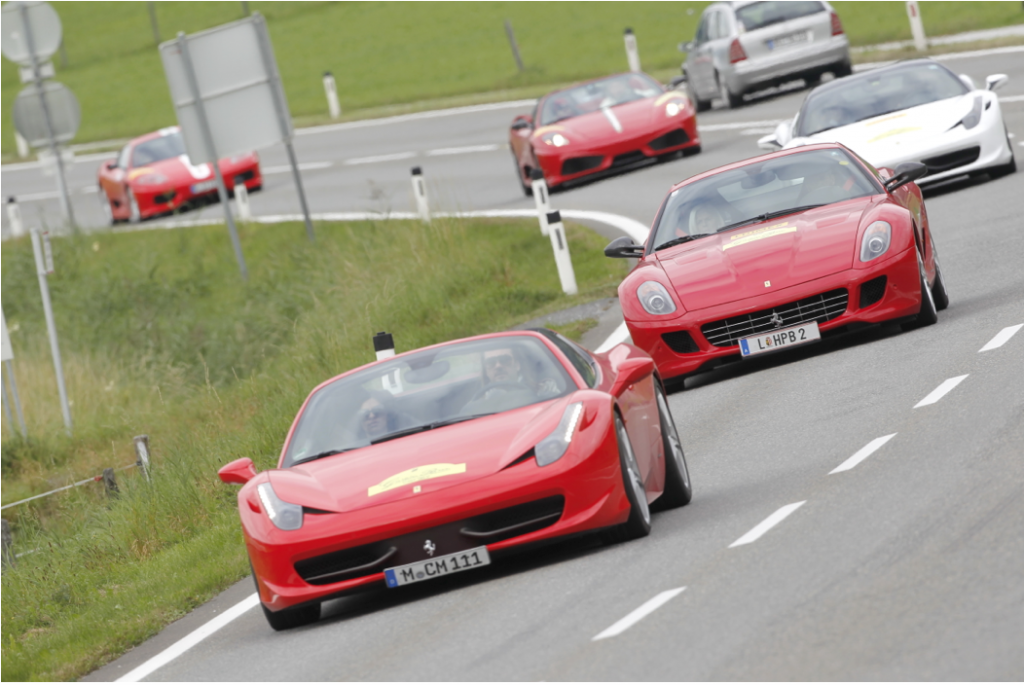 Ferraritreffen im Hotel Winzer in St. Georgen im Attergau. 