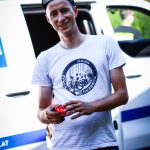 ST.GEORGEN,AUSTRIA,07.AUG.17 - CYCLING, RACE AROUND AUSTRIA. Bild zeigt Lukas Kienreich (AUT) bei der technischen Inspektion. Foto: Felix Roittner